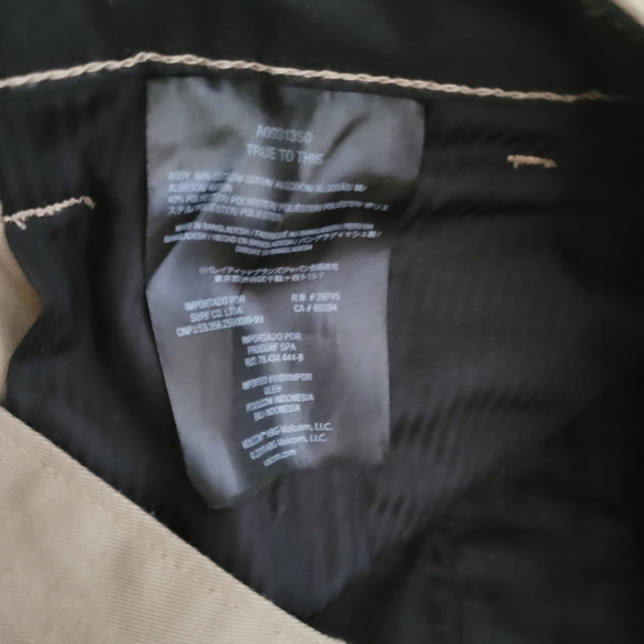 Volcom True-To-This Shorts Men's Size 33 Inseam 10" Excellent Condition - Picture 7 of 8